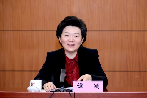 省卫生健康委举行机关老干部春节团拜会暨情况通报会