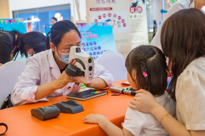 负责全区0至6岁儿童眼保健和视力检查工作的牵头实施,检查机构能力