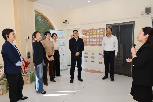 省卫生健康委党组书记鲍军在南京调研工作